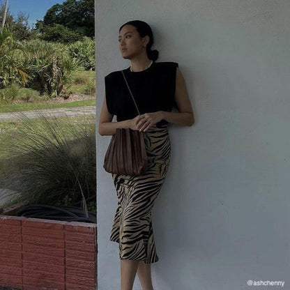 Chocolate Carrie Medium Vegan Leather Shoulder Bag - Melie Bianco